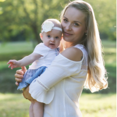 Denisa s Viki bábätkom 2018
